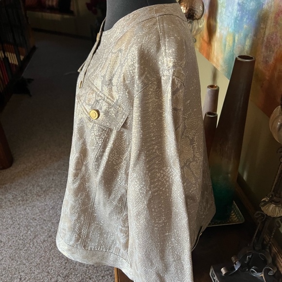 Women’s Ruby Rd.Jacket (20) - Picture 6 of 11